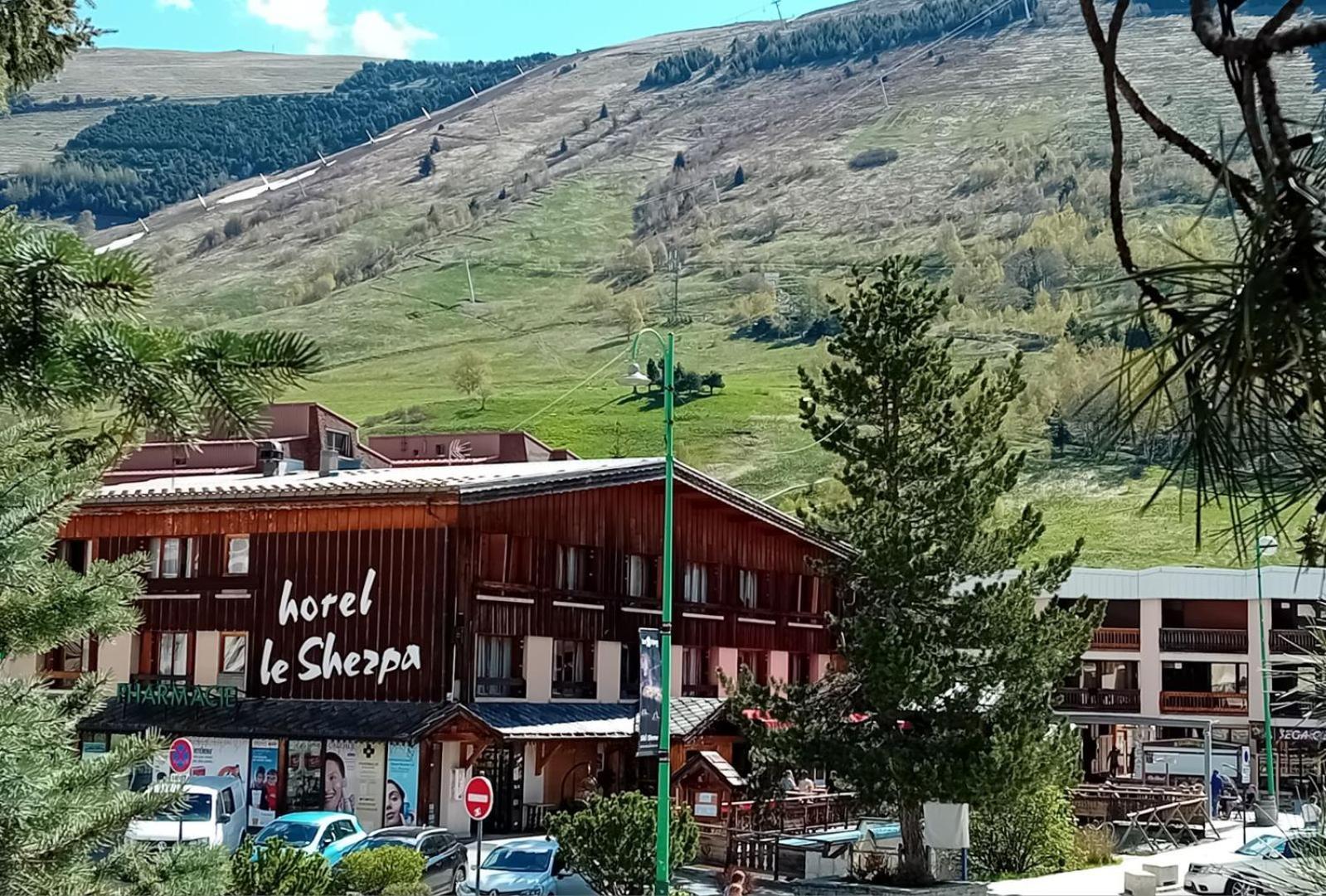Hotel Le Sherpa Les Deux Alpes Exterior foto